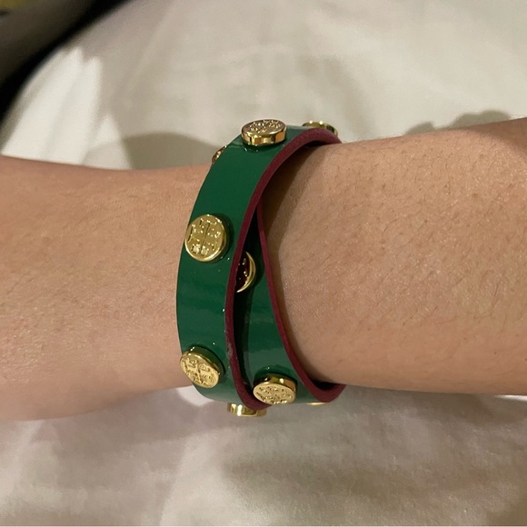 TORY BURCH Leather Strap Logo Studded Double Wrap Bracelet Green Pink Gold LN* - Picture 7 of 7